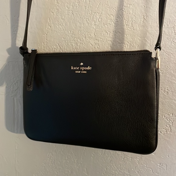 Kate Spade Leila Triple Gusset Crossbody - Picture 5 of 13